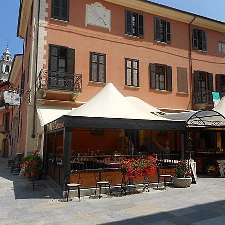 Albergo Ristorante Cavallo Bianco Dronero Eksteriør bilde
