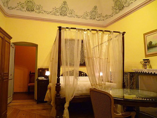 Albergo Ristorante Cavallo Bianco Dronero Eksteriør bilde